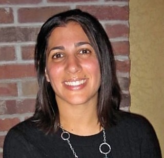 headshot of Melina  Napoli, LCSW-R, CCTP, CCATP